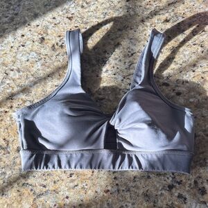 Elegant Gray Sports Bra for Women